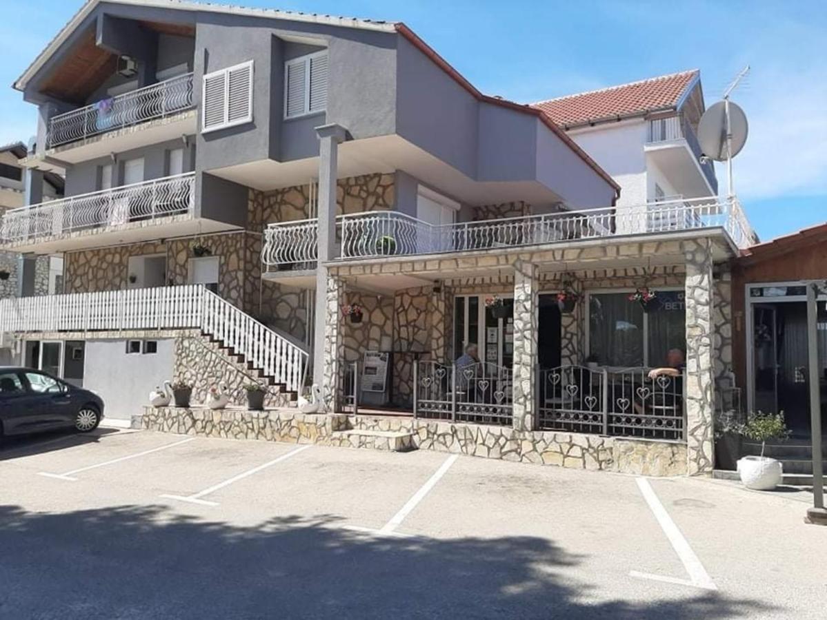 Apartmani Bonić Vodice Exterior foto